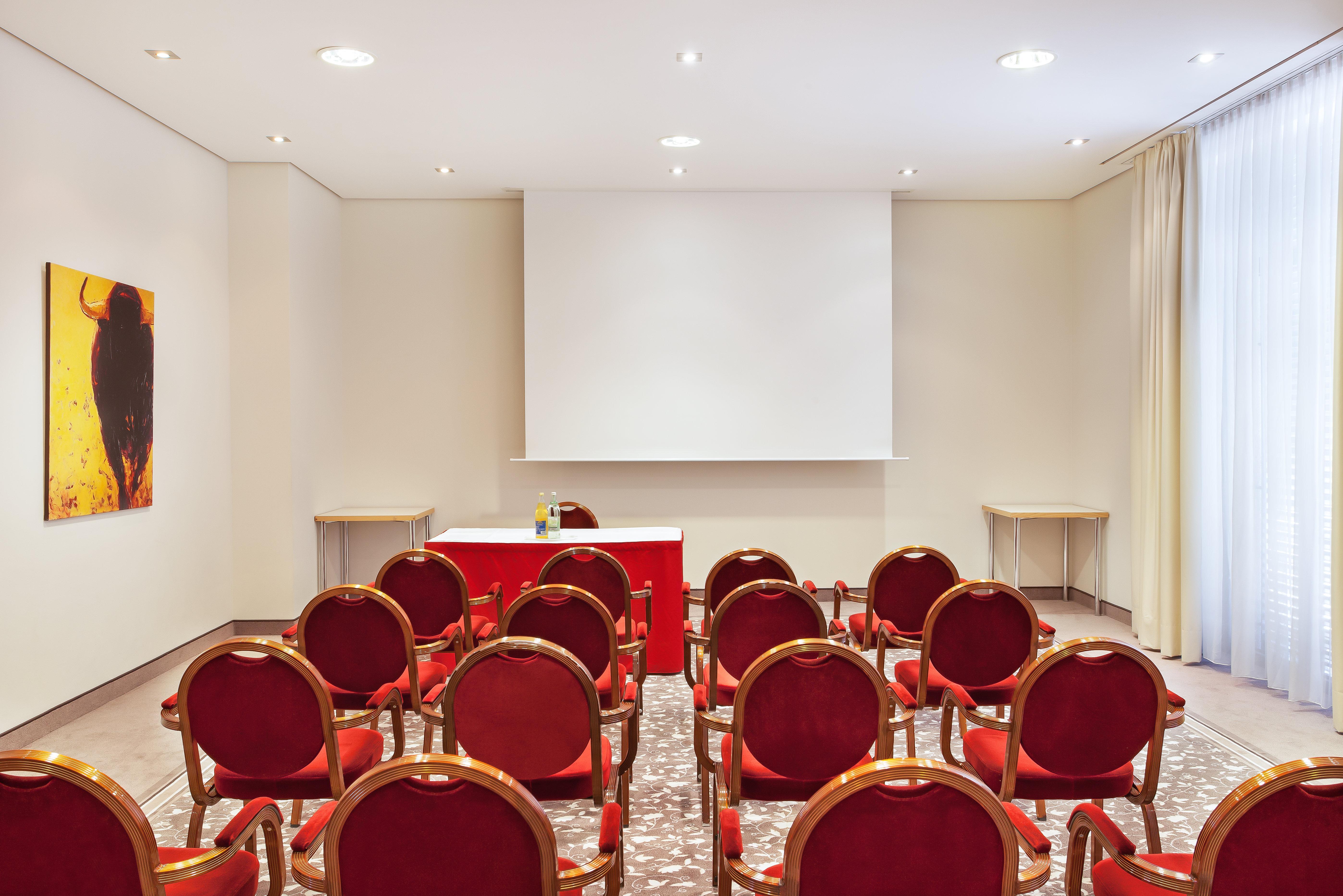 Centre By Ihg Hotel