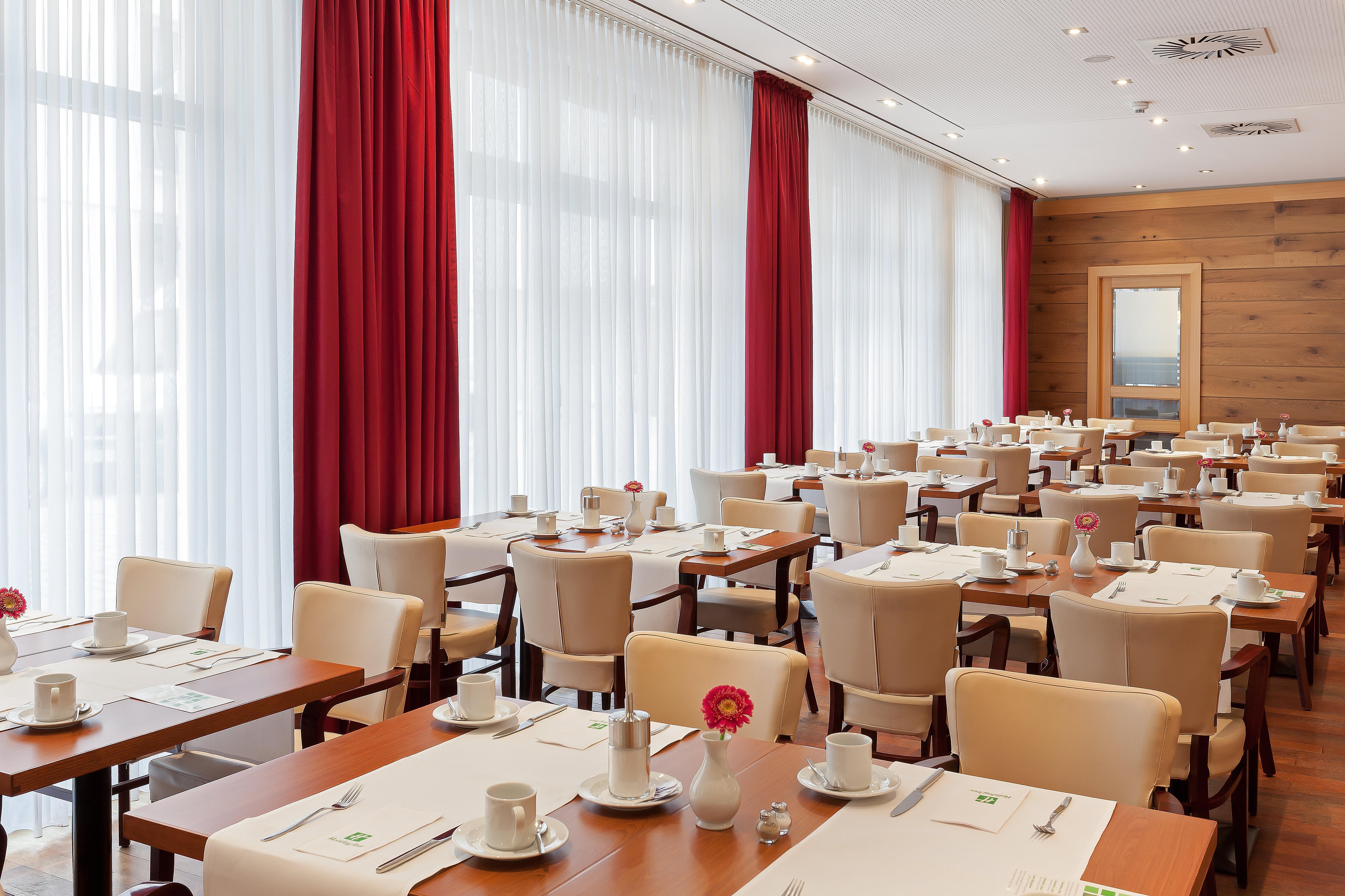 Hotel Centre By Ihg 4*